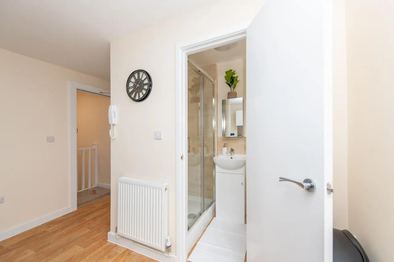 Modern Studio Apartments In Castle St Southampton