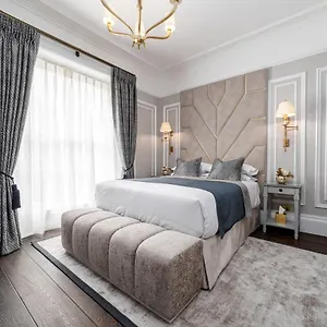 No.4 Carlton 5*, Southampton United Kingdom